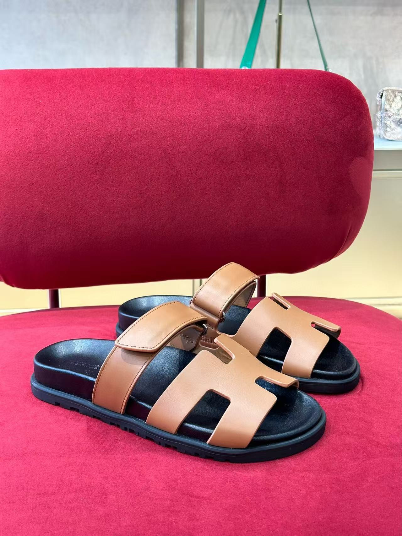 UA Hermès Chypre Sandal