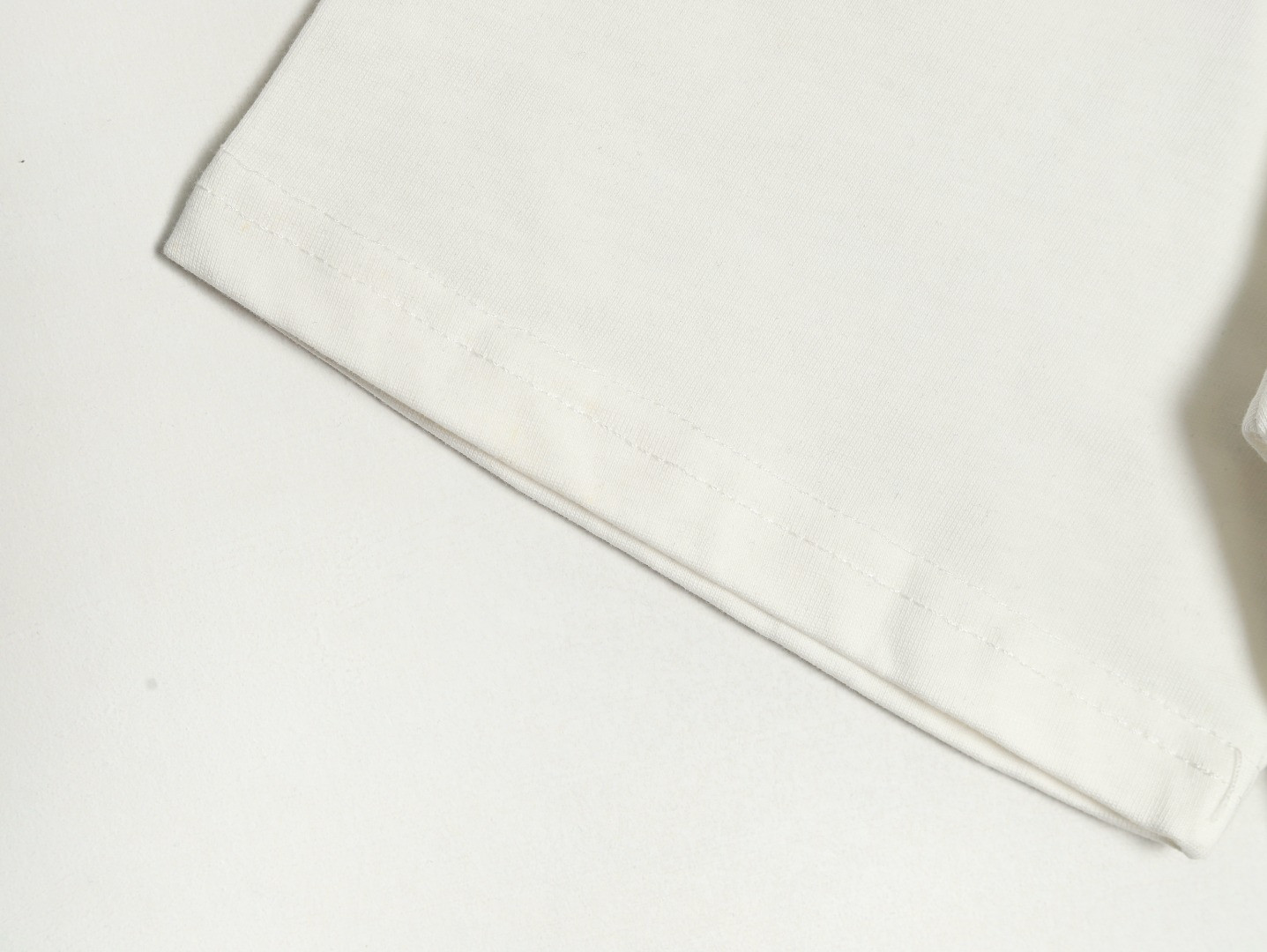 GIVENCHY 25ss Short-sleeved T-shirt