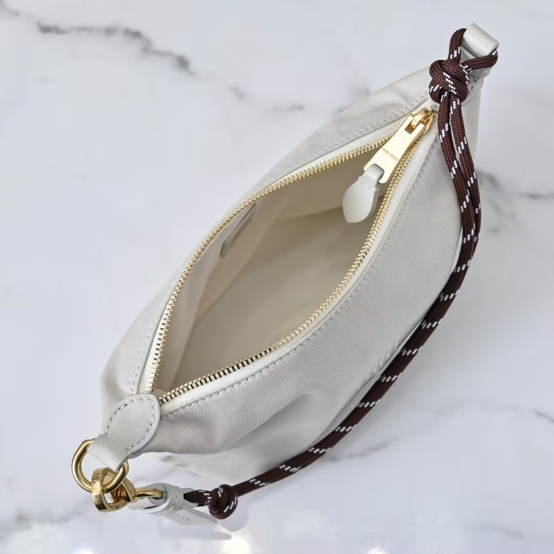 Miu Miu Gabardine pouch 14x18.5x10cm