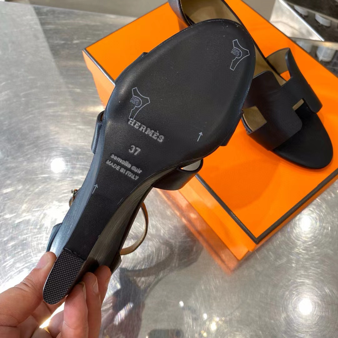 UA Hermès Legend Sandal