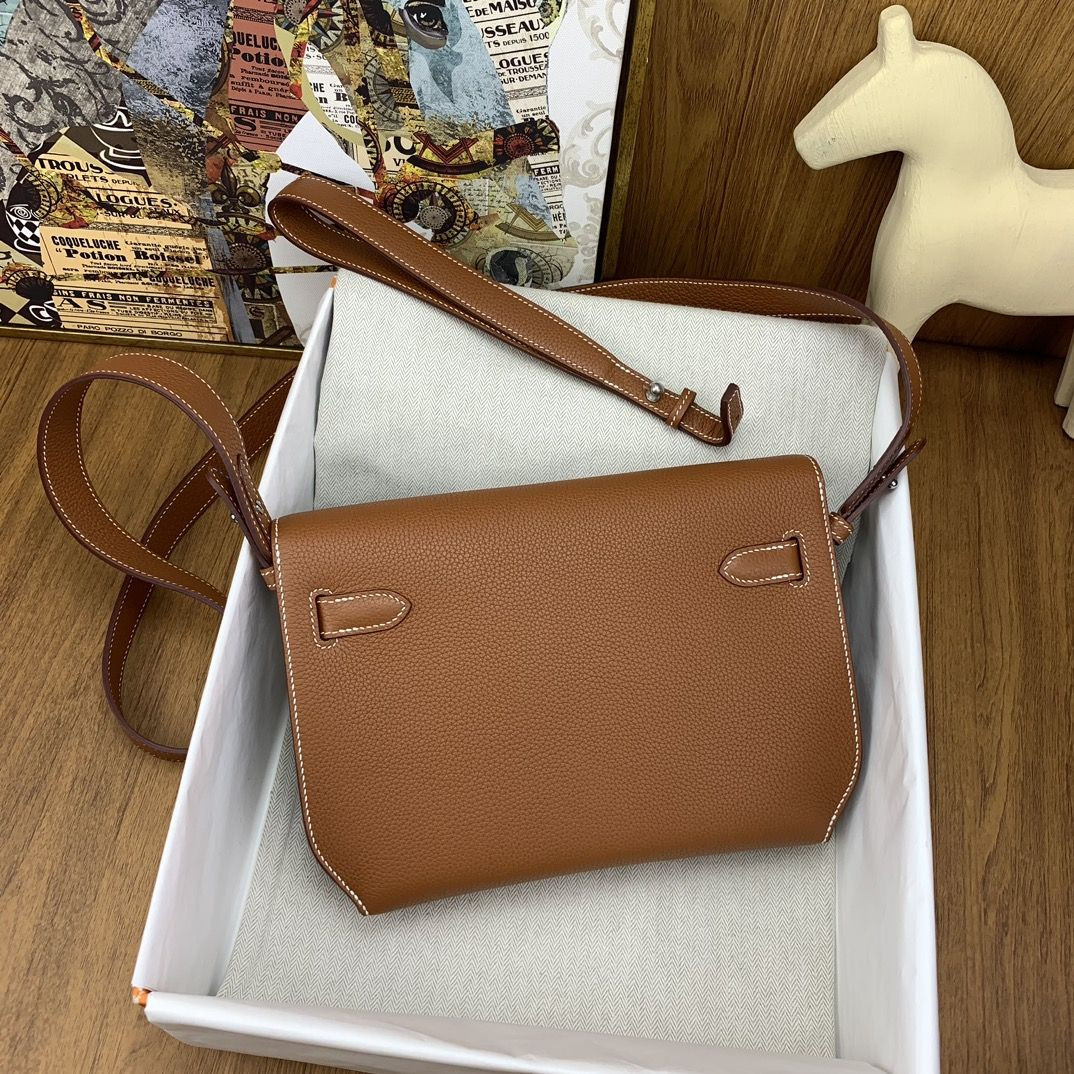 Hermès Kelly Depeches Togo 25cm
