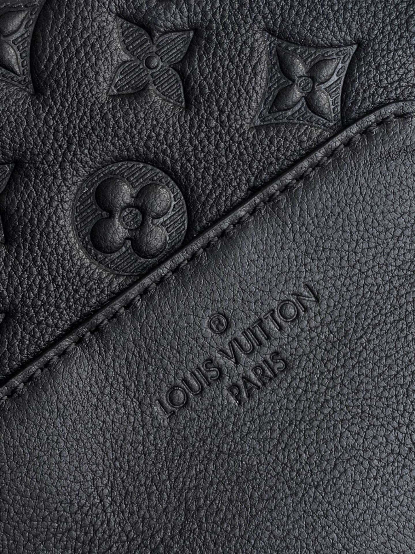 LV GETAWAY Backpack M24776 50x15x29cm Without box