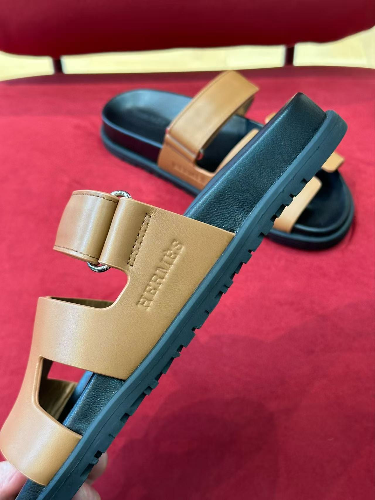 UA Hermès Chypre Sandal