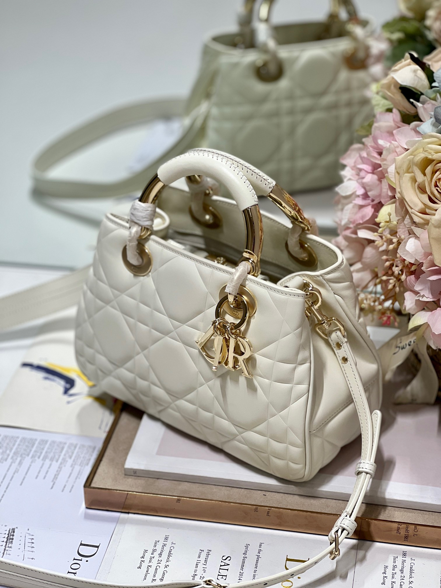 lady D*or 95•22 24×16.5×9.5cm