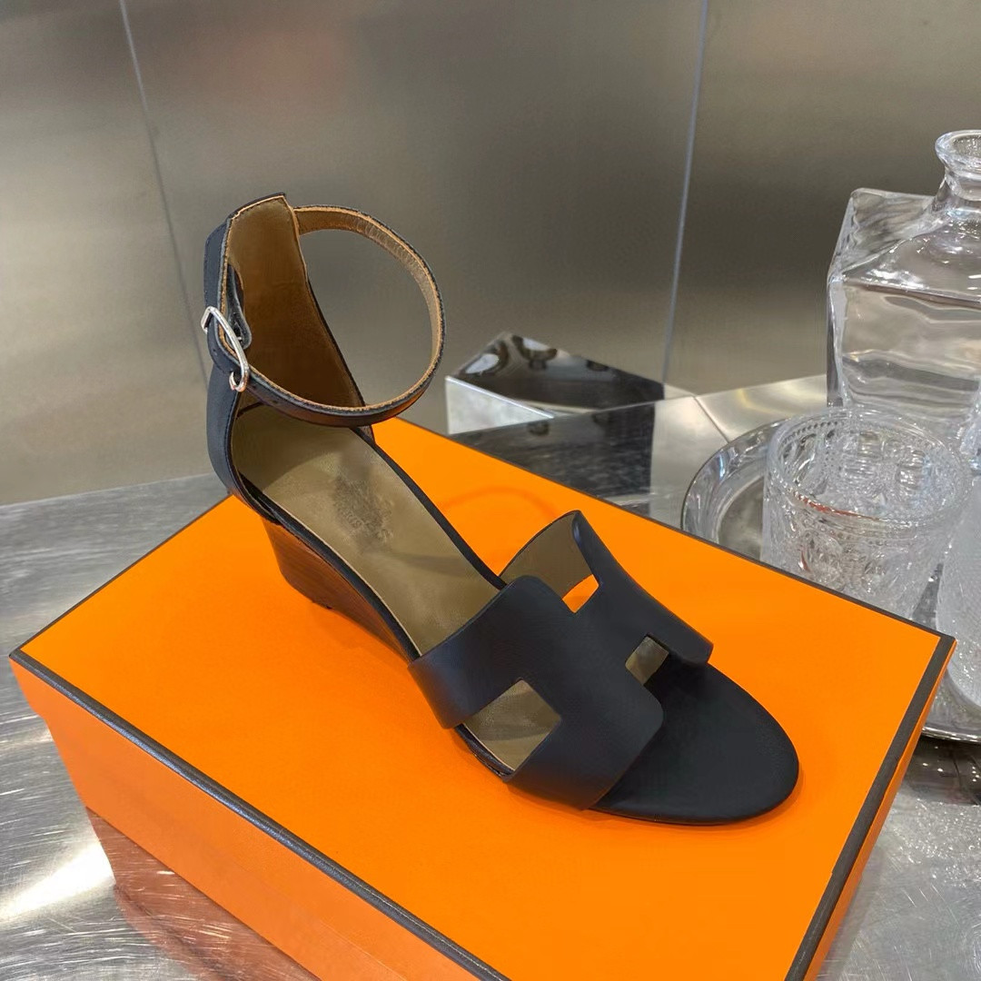 UA Hermès Legend Sandal