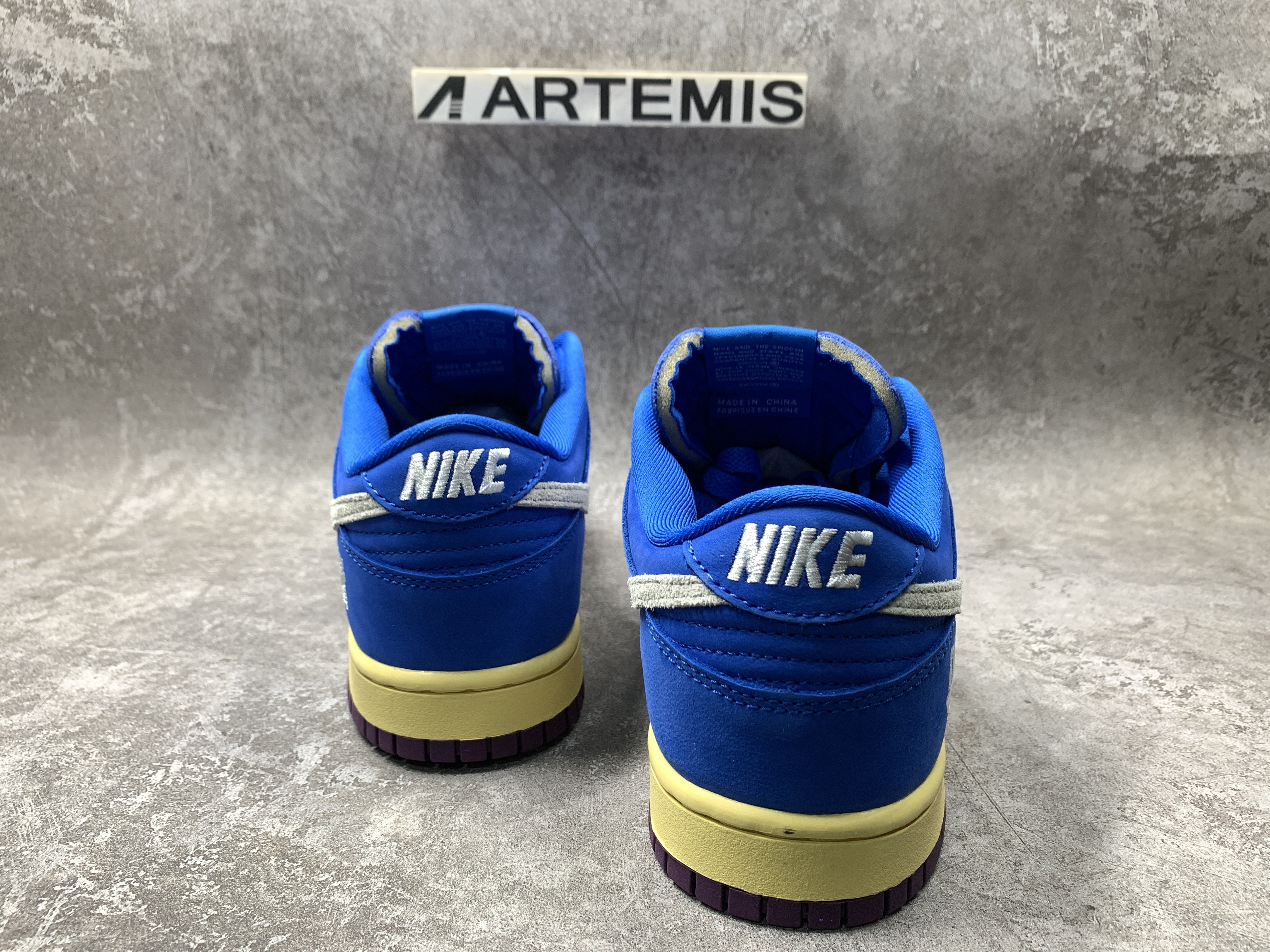 Nike Dunk Low UNDEFEATED Dunk vs. AF1