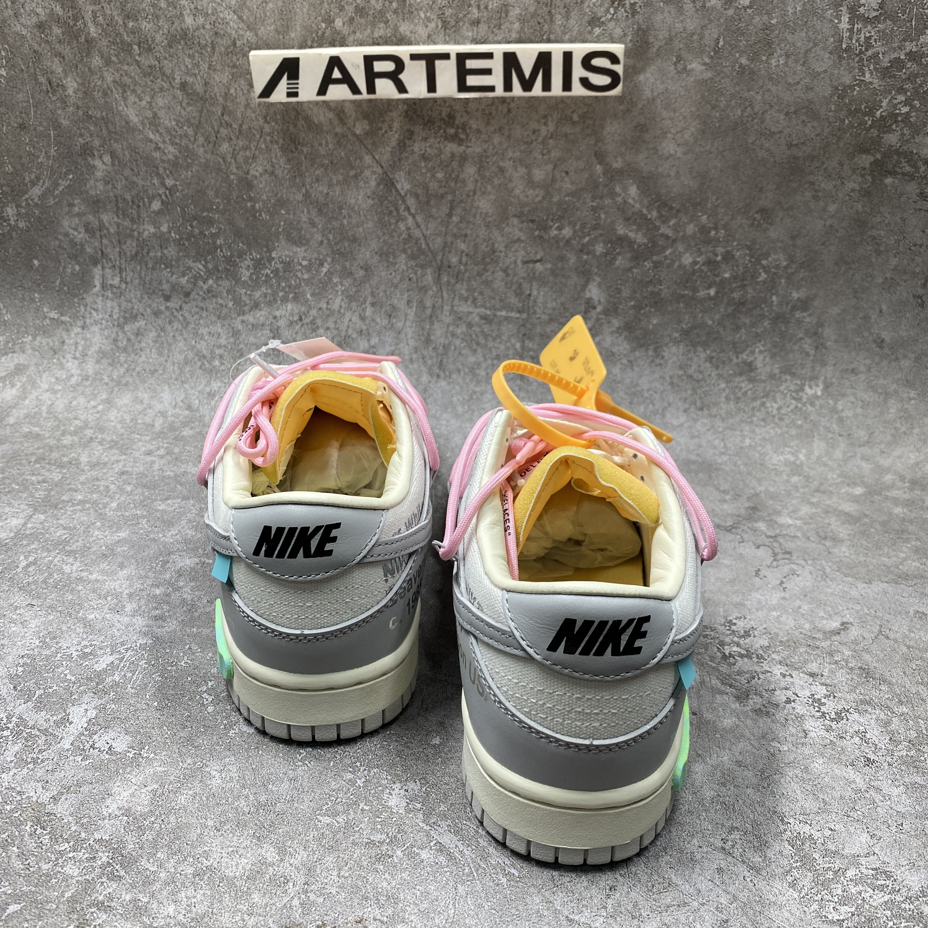 Nike Dunk Low Off-White Lot 9