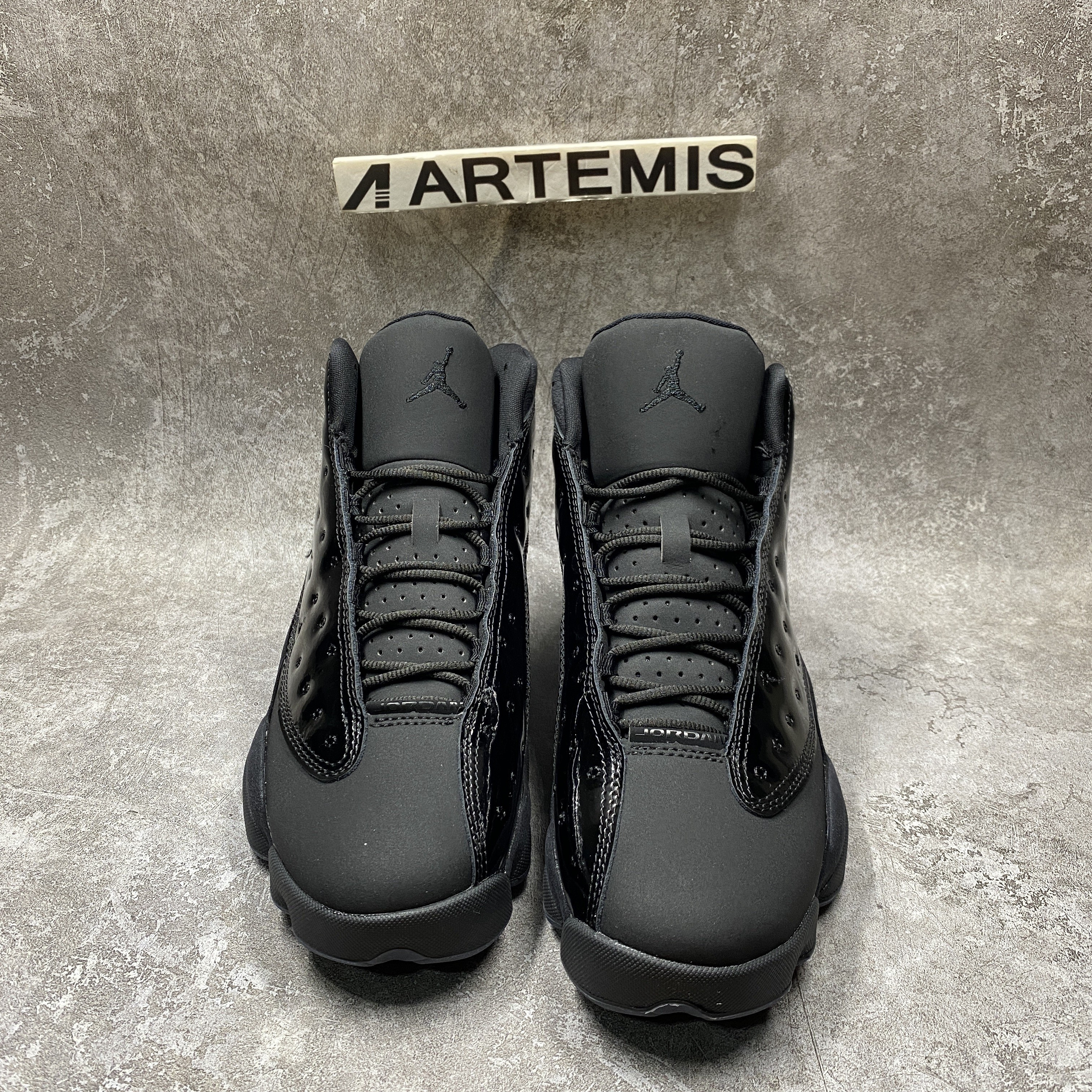 Air Jordan 13 Retro Cap and Gown