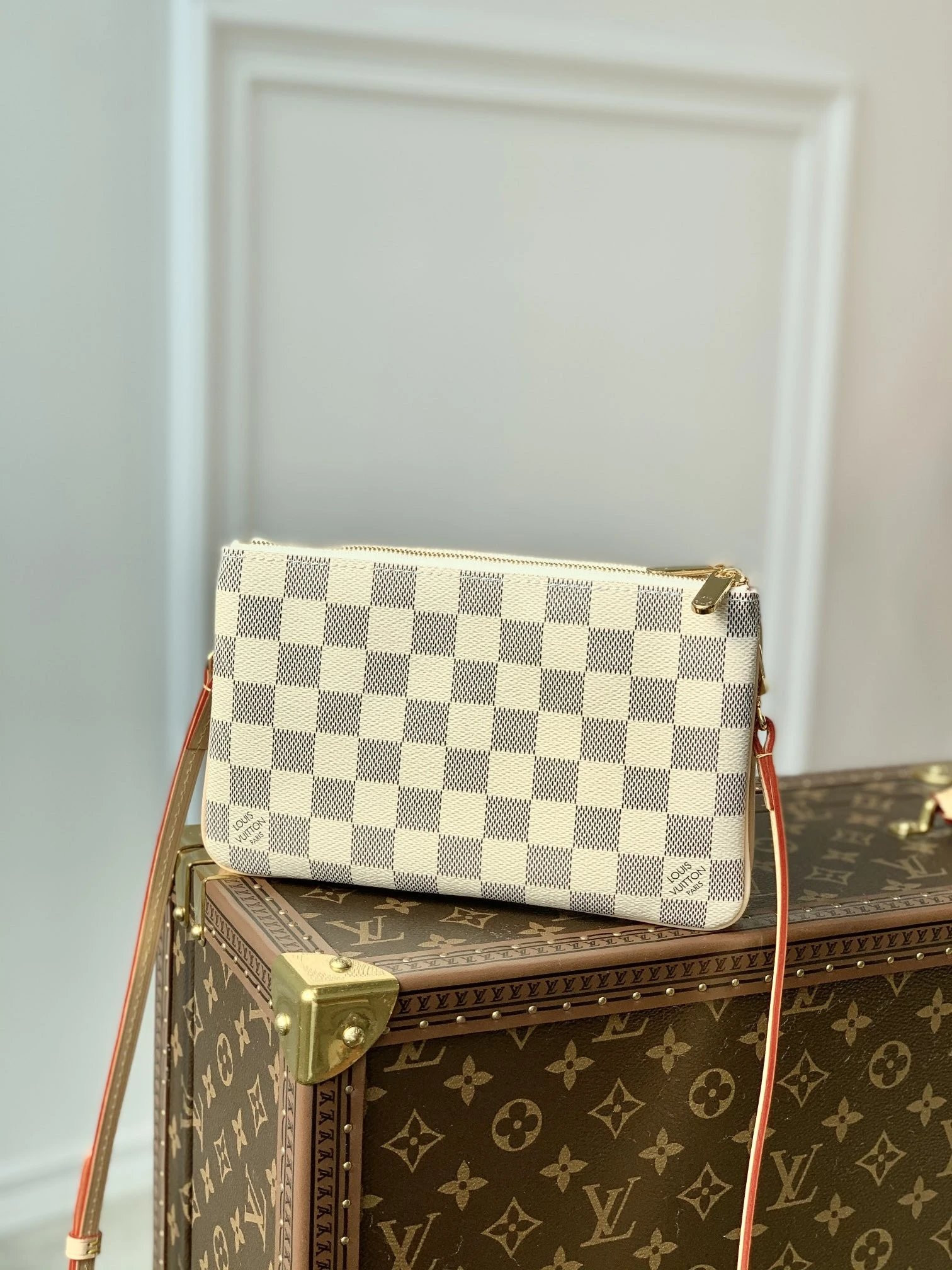 LV DOUBLE ZIP POCHETTE N60460