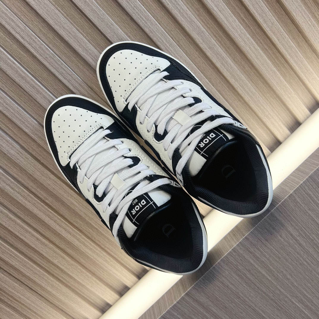 ua D*or b57 low-top sneaker black and white