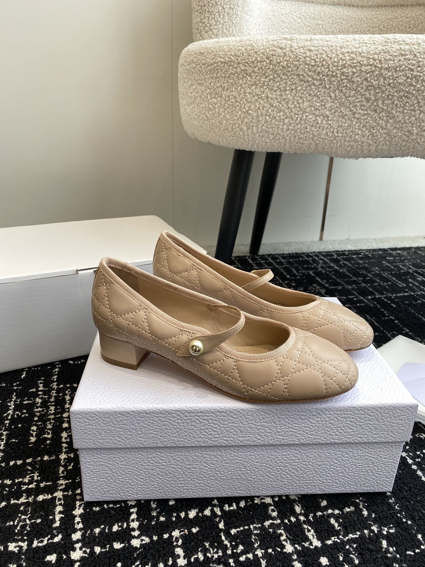 ua D*or ballet pump nude