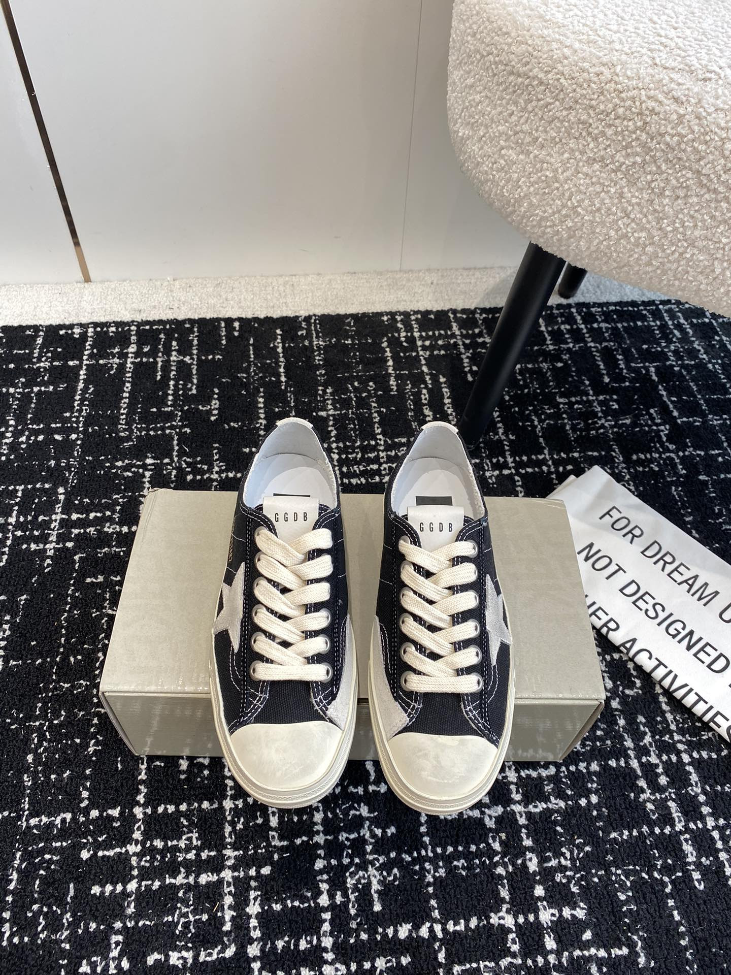 UA Golden Goose V-STAR Sneaker