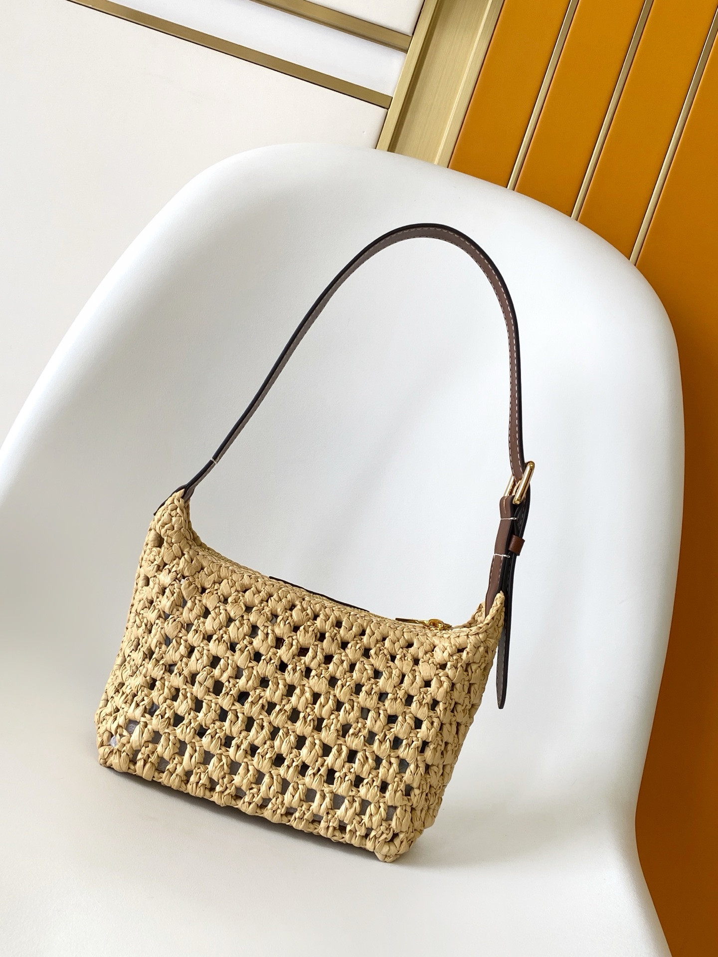 LV Hills Pochette M14304 18.5x11x6.5cm