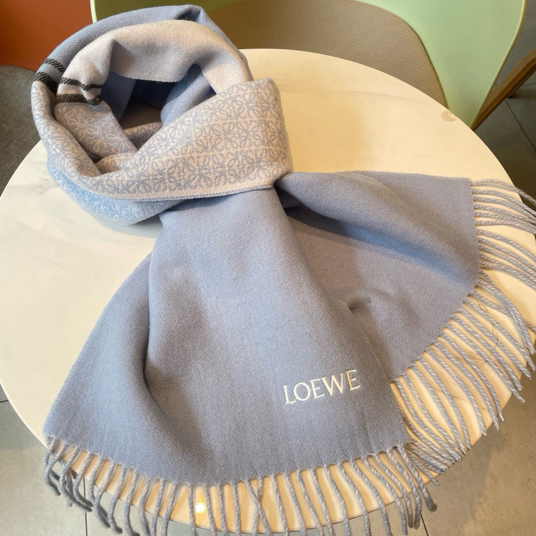 L0ew* scarf 30x182cm 90% wool 10% cashmere