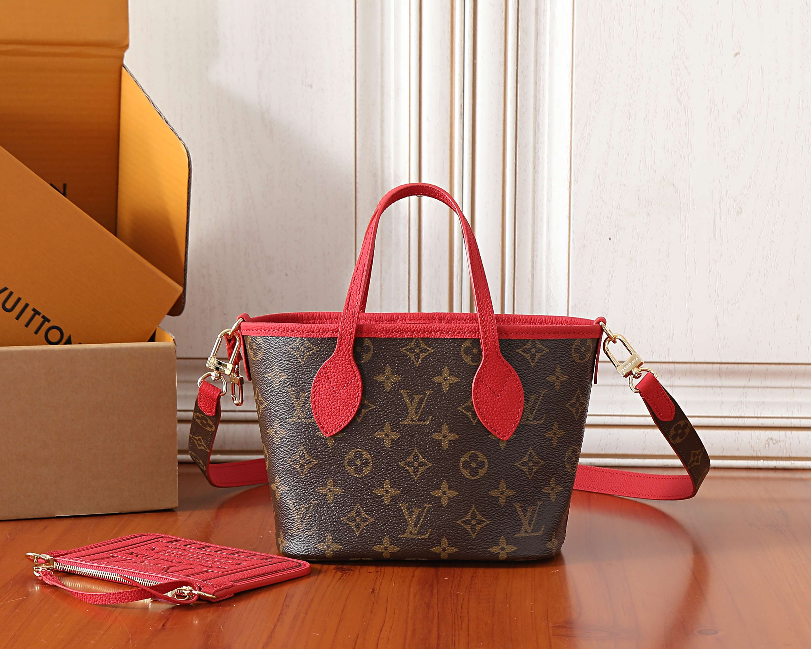 LV NEVERFULL INSIDE OUT BB Handbag M28318 16.5x11x26.5cm