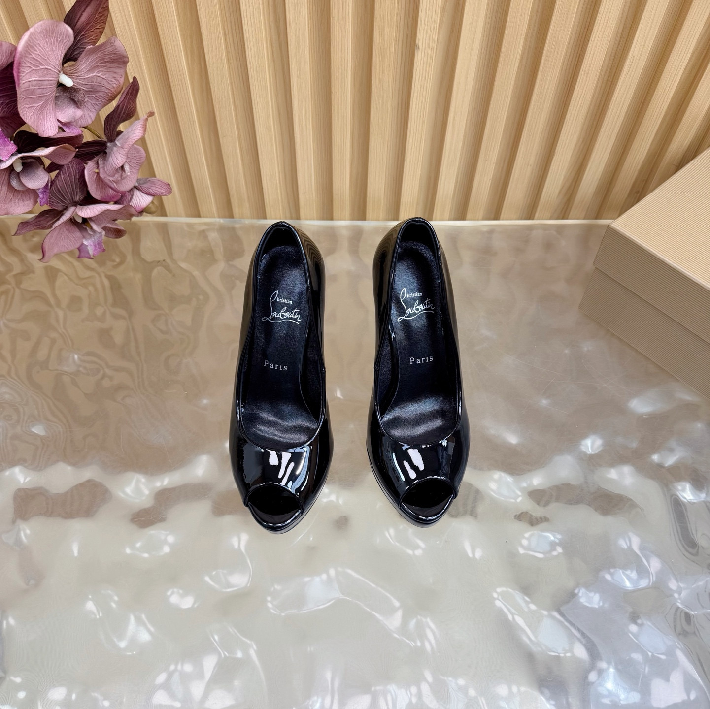 ua Ch**an louboutin pumps 12cm heel